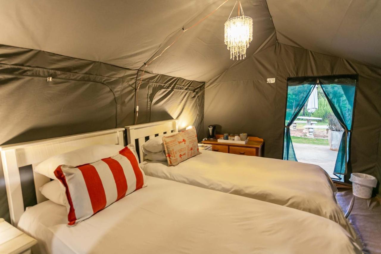 Schoemanshoek Glamping Oudtshoorn Exterior foto