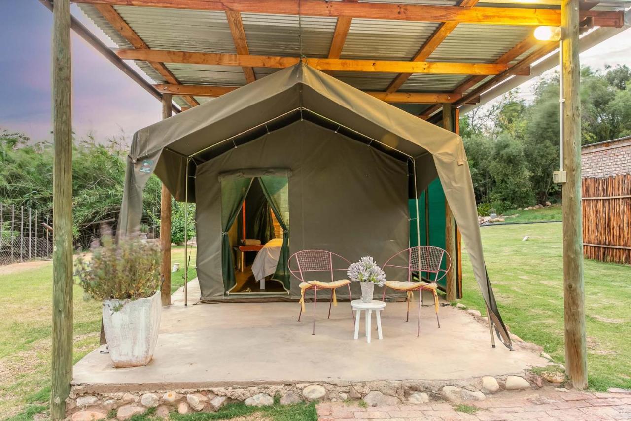 Schoemanshoek Glamping Oudtshoorn Exterior foto
